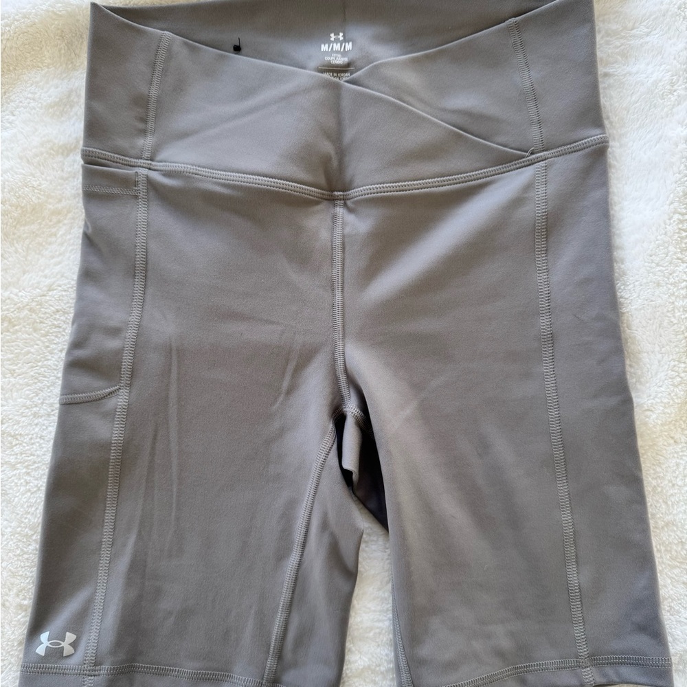 Under Armour Women's Bike Shorts in Gray